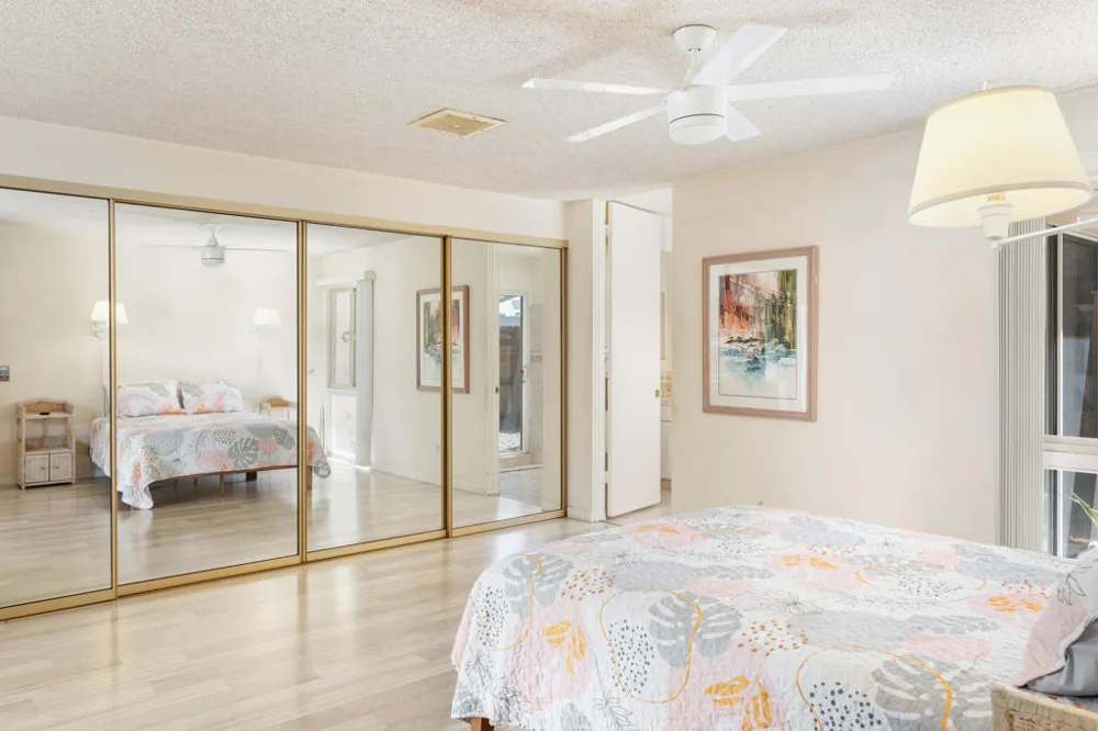 5282 E Lakeside Drive Palm Springs, CA 92264