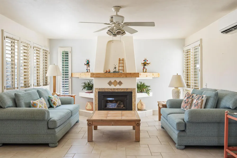 5282 E Lakeside Drive Palm Springs, CA 92264