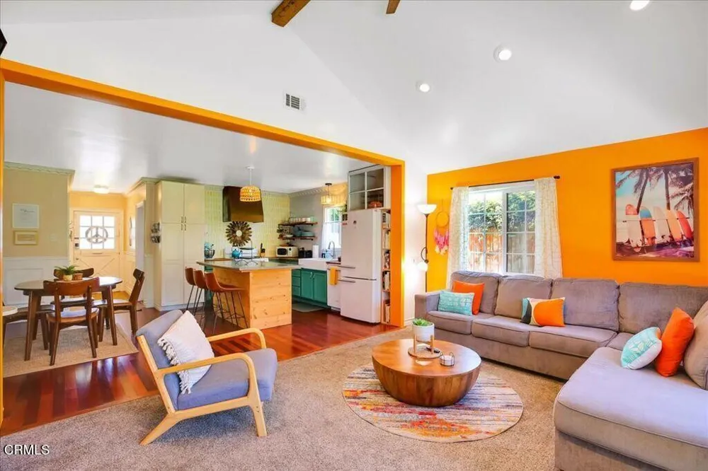 2619 Ocean Avenue Ventura, CA 93003