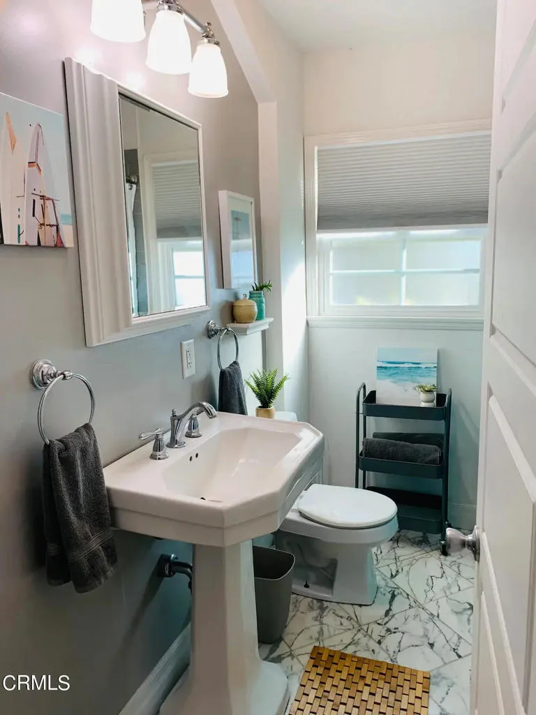 2619 Ocean Avenue Ventura, CA 93003