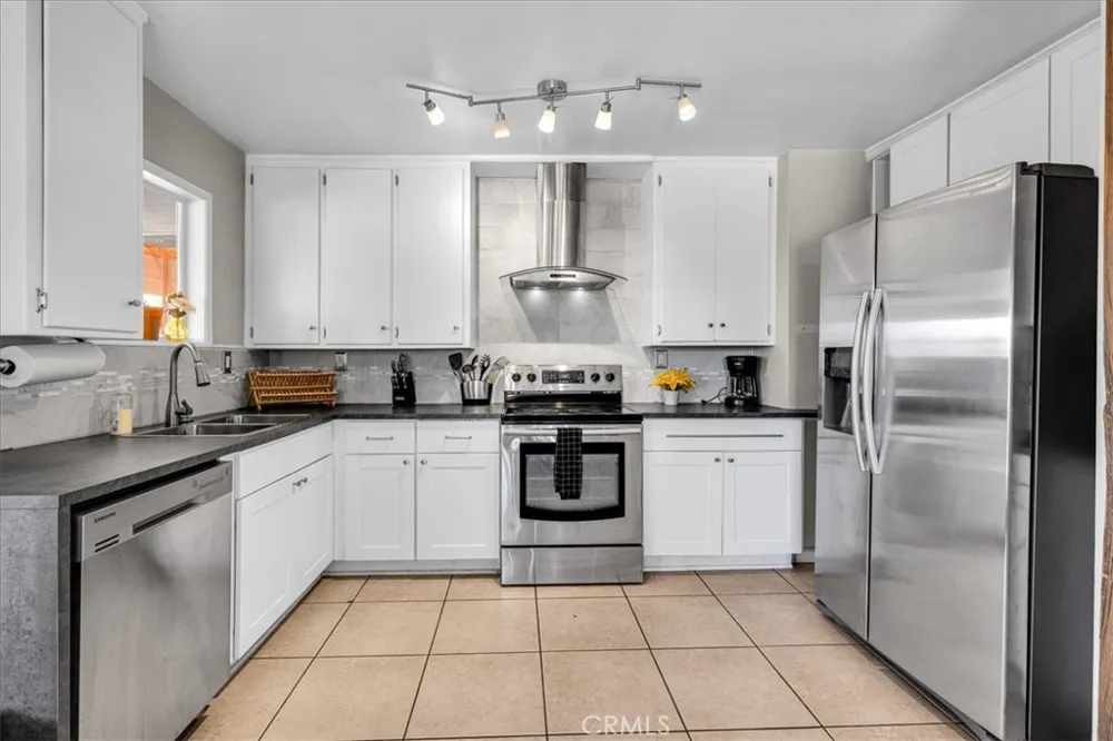 61537 Valley View Drive Joshua Tree, CA 92252