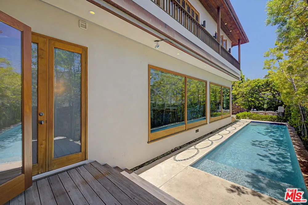 1310 Riviera Avenue Venice, CA 90291