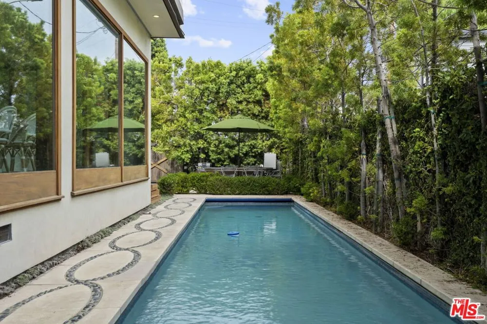 1310 Riviera Avenue Venice, CA 90291