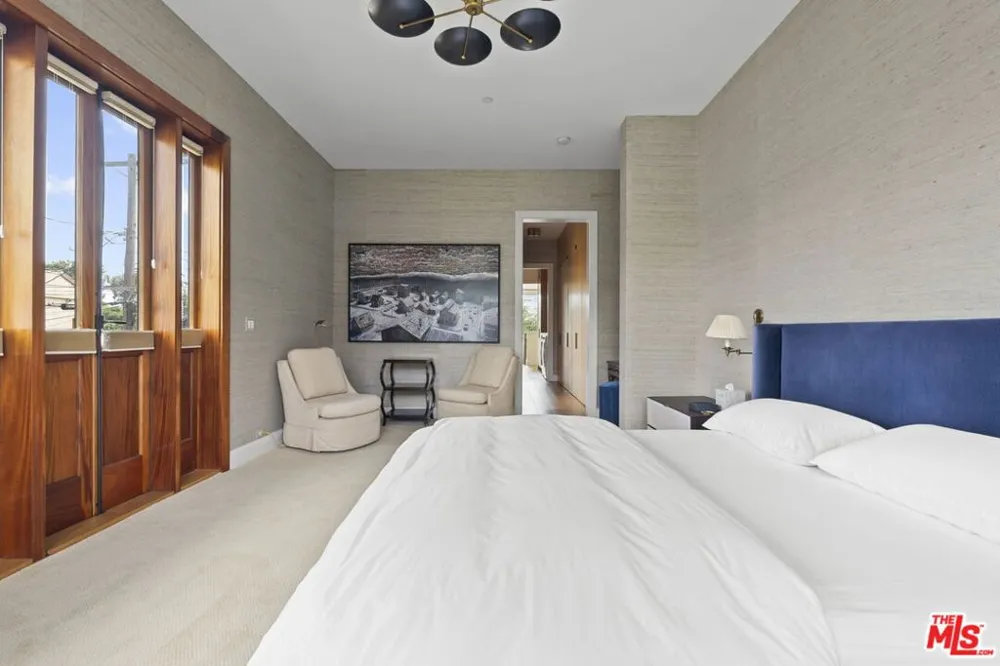 1310 Riviera Avenue Venice, CA 90291