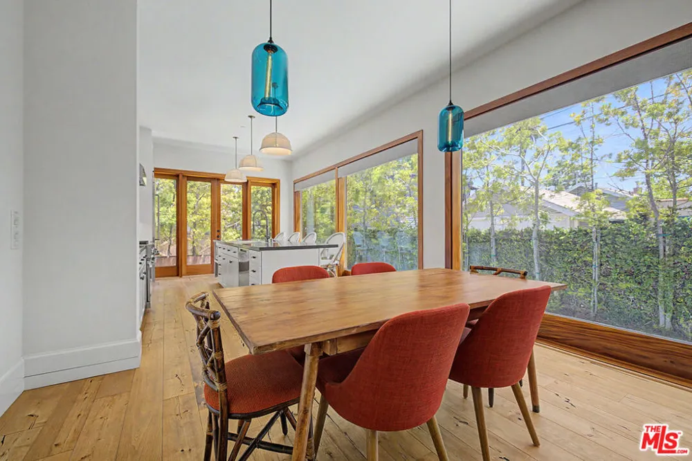 1310 Riviera Avenue Venice, CA 90291