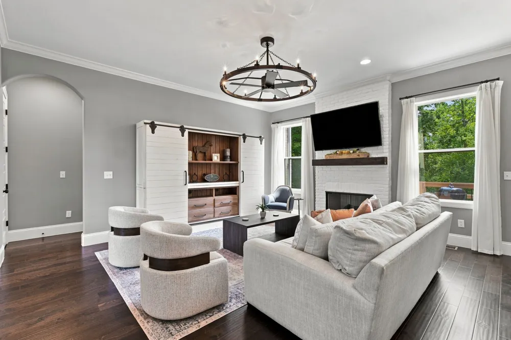 805 Saddle Ridge Dr Mount Juliet, TN 37122