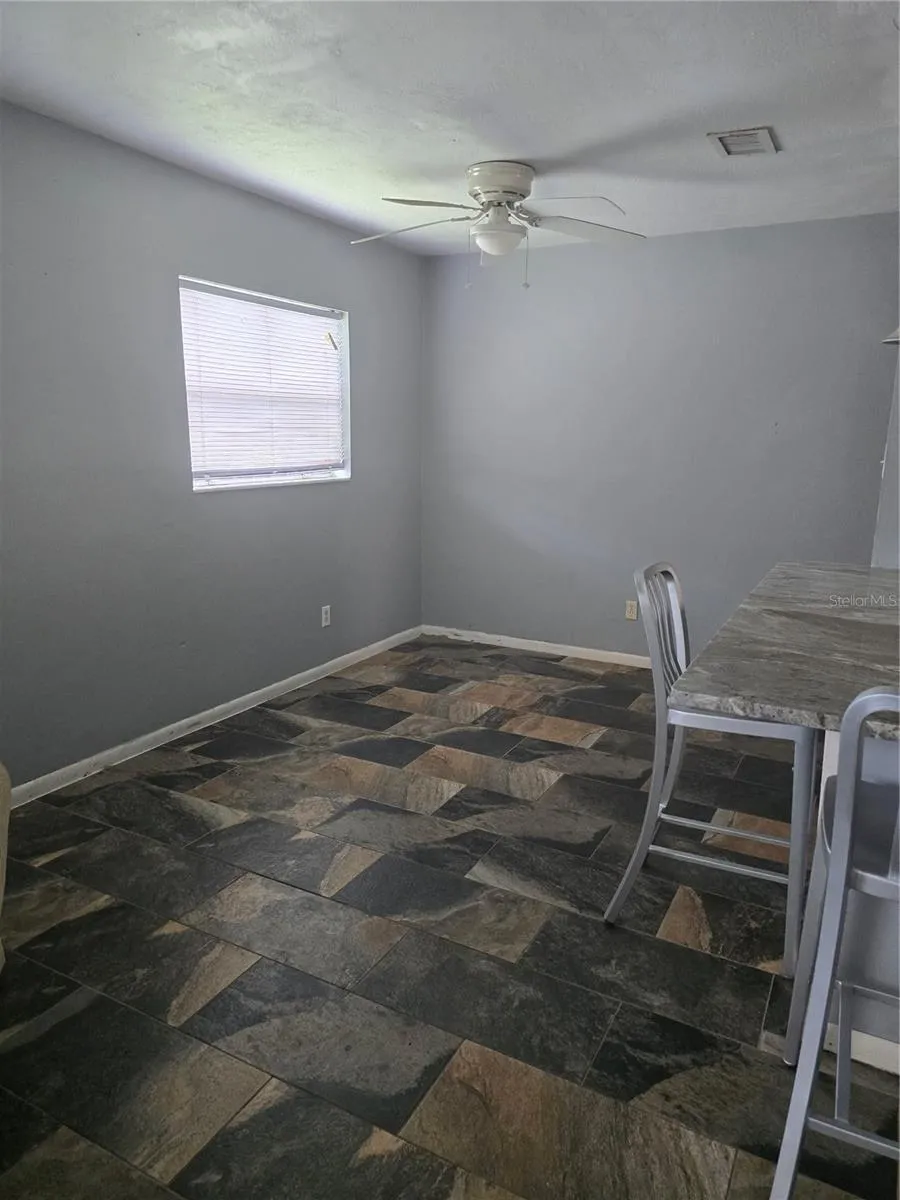 1218 LORIE CIRCLE Brandon, FL 33510