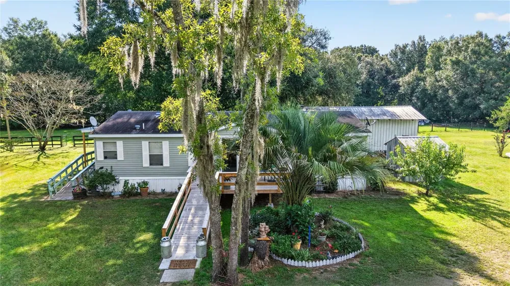6051 SE 148TH TERRACE Morriston, FL 32668