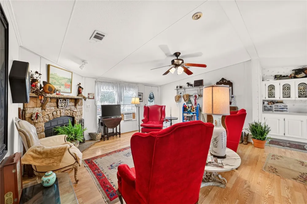 6051 SE 148TH TERRACE Morriston, FL 32668