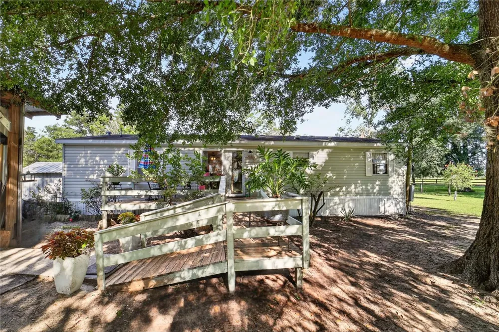 6051 SE 148TH TERRACE Morriston, FL 32668