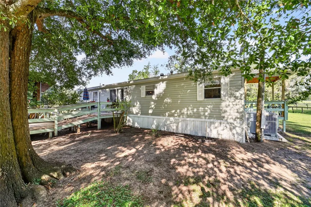 6051 SE 148TH TERRACE Morriston, FL 32668