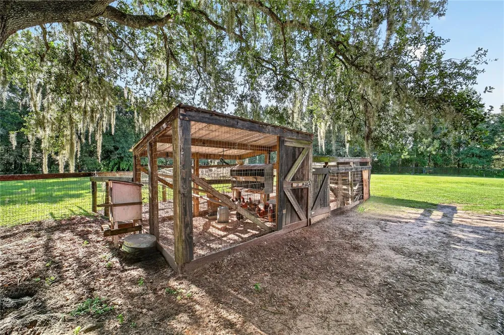 6051 SE 148TH TERRACE Morriston, FL 32668