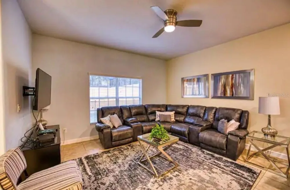 2935 BANANA PALM DRIVE Kissimmee, FL 34747