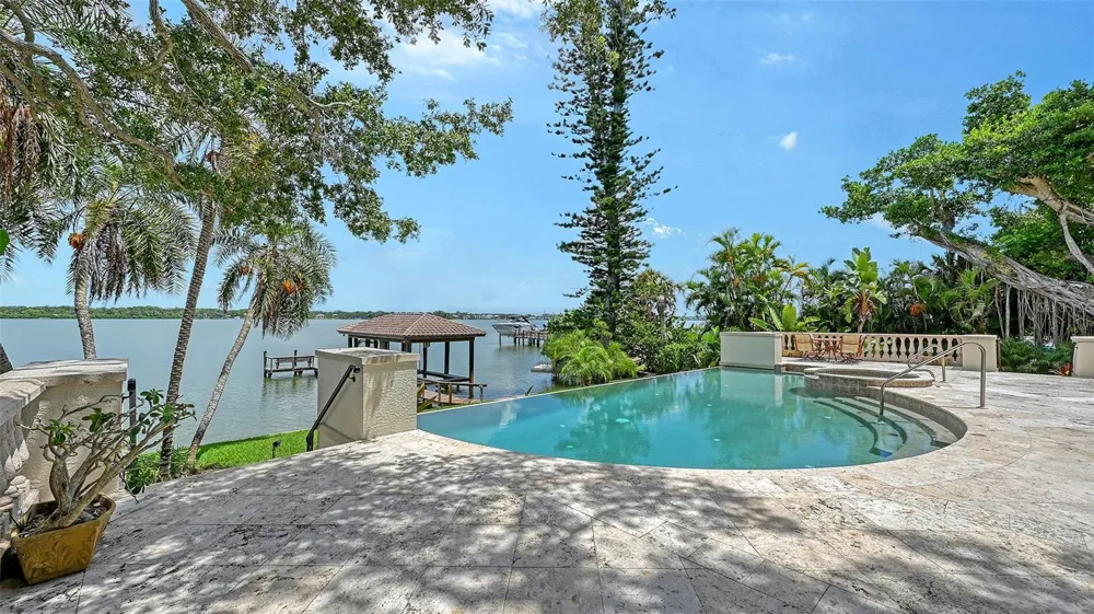 1216 CASEY KEY ROAD Osprey, FL 34229