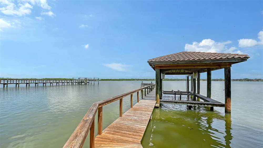 1216 CASEY KEY ROAD Osprey, FL 34229