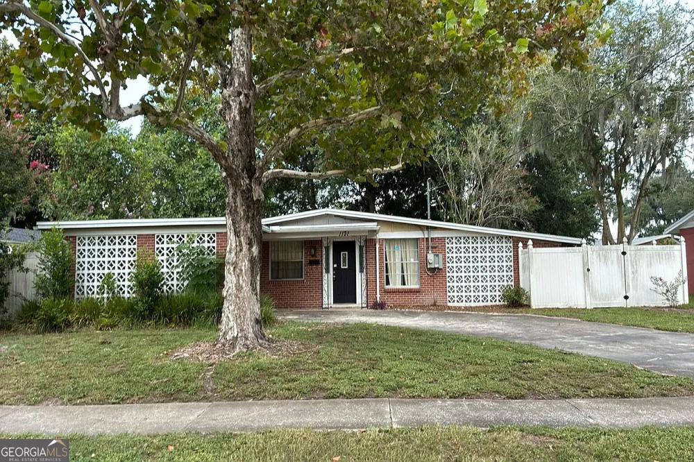 1131 Palisades DR Jacksonville, FL 32221