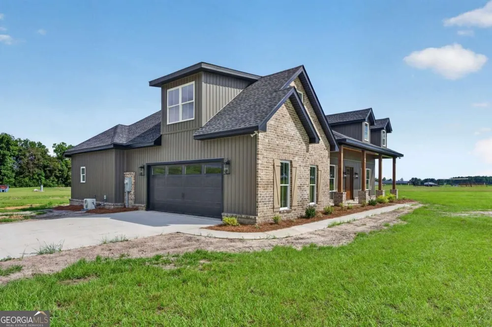 3634 Highway 121 Blackshear, GA 31516