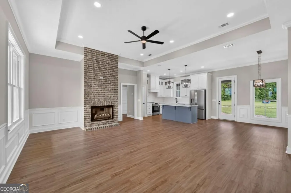 3634 Highway 121 Blackshear, GA 31516