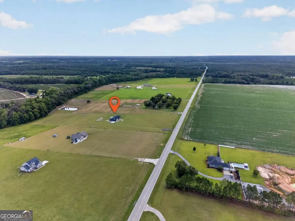 3634 Highway 121 Blackshear, GA 31516