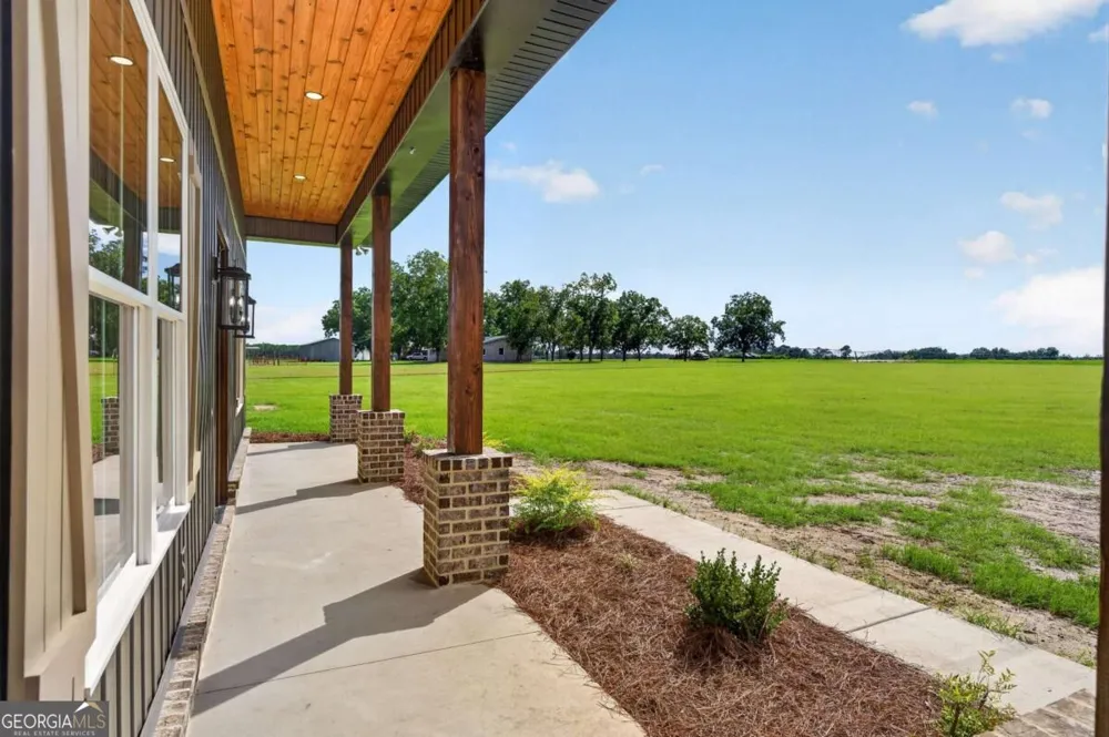 3634 Highway 121 Blackshear, GA 31516