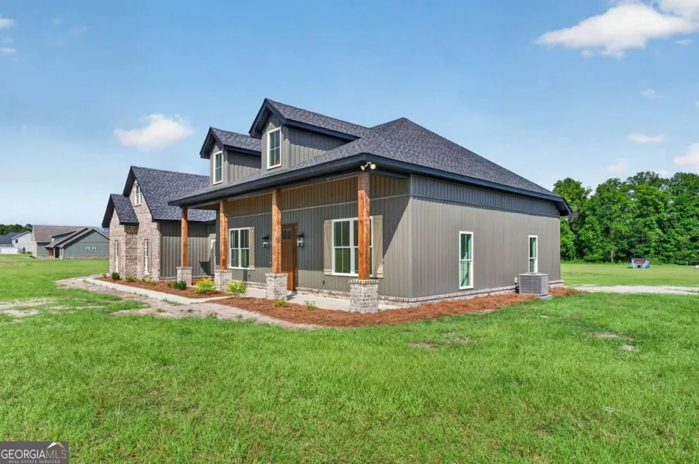 3634 Highway 121 Blackshear, GA 31516