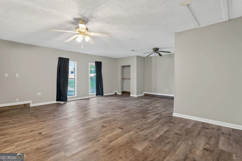 8340 Beechwood TRCE Riverdale, GA 30274