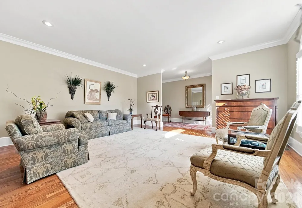 1515 8th Street NW Hickory, NC 28601