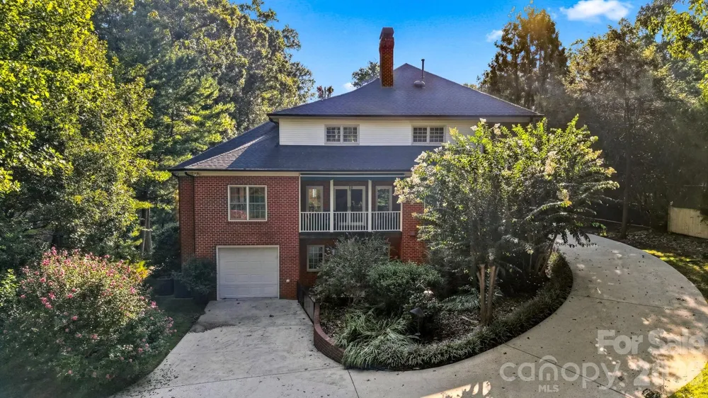 1515 8th Street NW Hickory, NC 28601