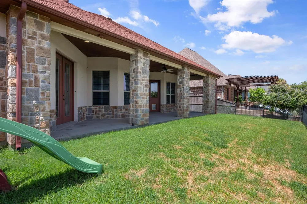 3325 Vista Lake Circle Mansfield, TX 76063