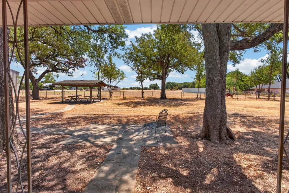 161 Tomlinson Road Granbury, TX 76049