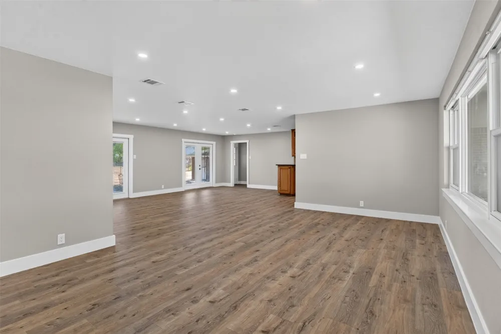 161 Tomlinson Road Granbury, TX 76049