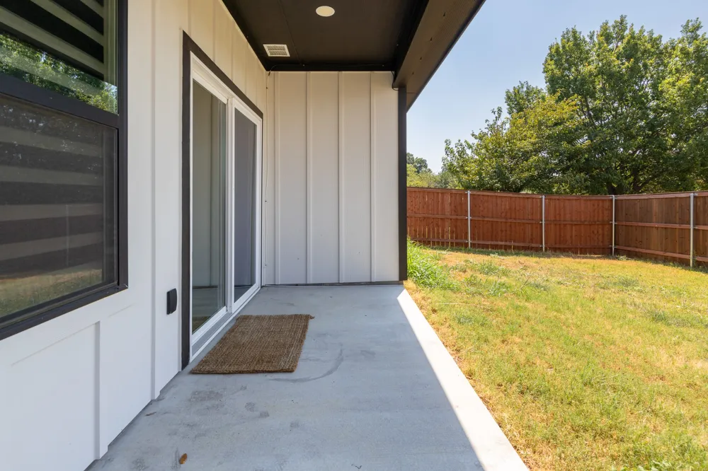 1916 Kimberly Drive Arlington, TX 76010