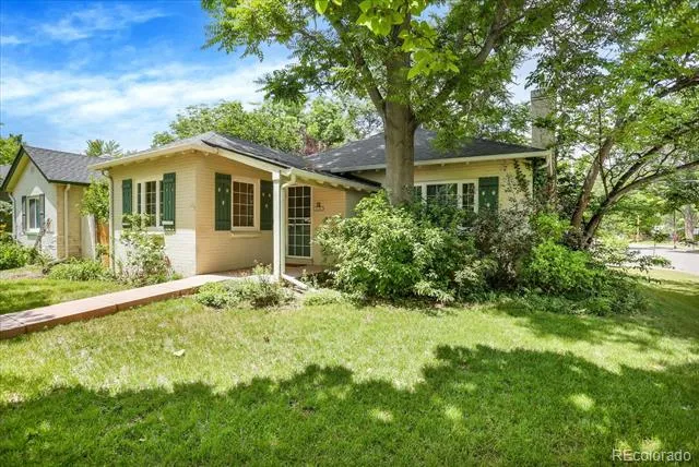 695 Dahlia Street Denver, CO 80220
