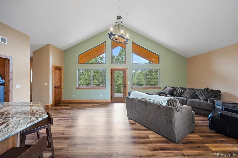 367 Cottonwood Lake Drive Divide, CO 80814
