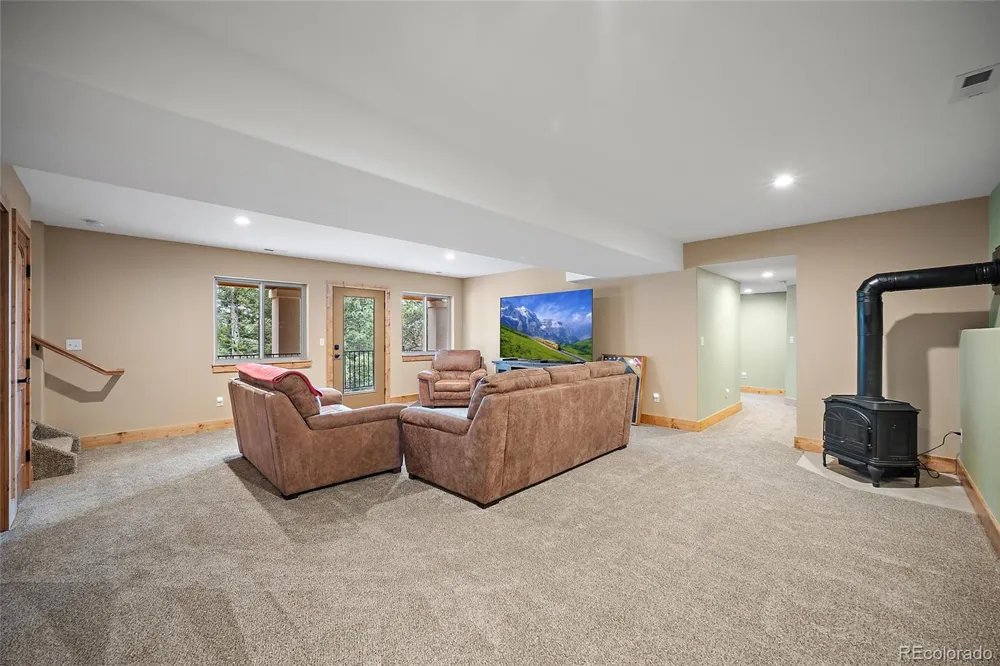 367 Cottonwood Lake Drive Divide, CO 80814