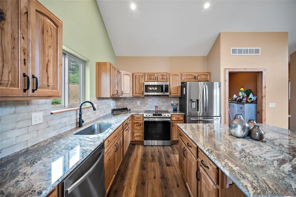 367 Cottonwood Lake Drive Divide, CO 80814