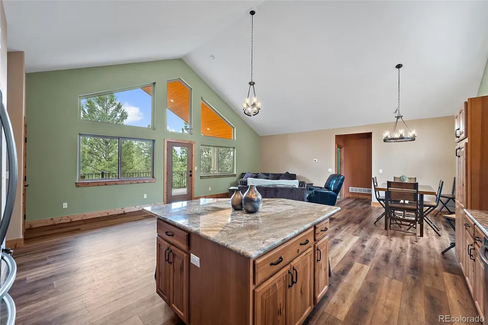 367 Cottonwood Lake Drive Divide, CO 80814
