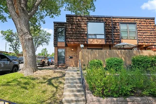 6401 Welch Court Arvada, CO 80004