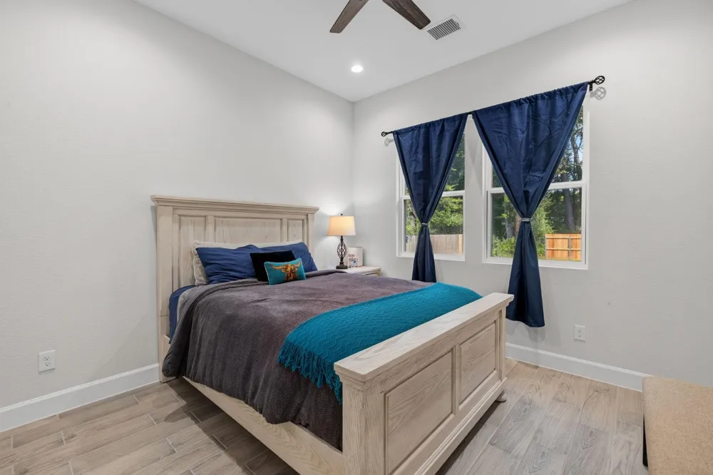 2439 Centurian Circle New Caney, TX 77357