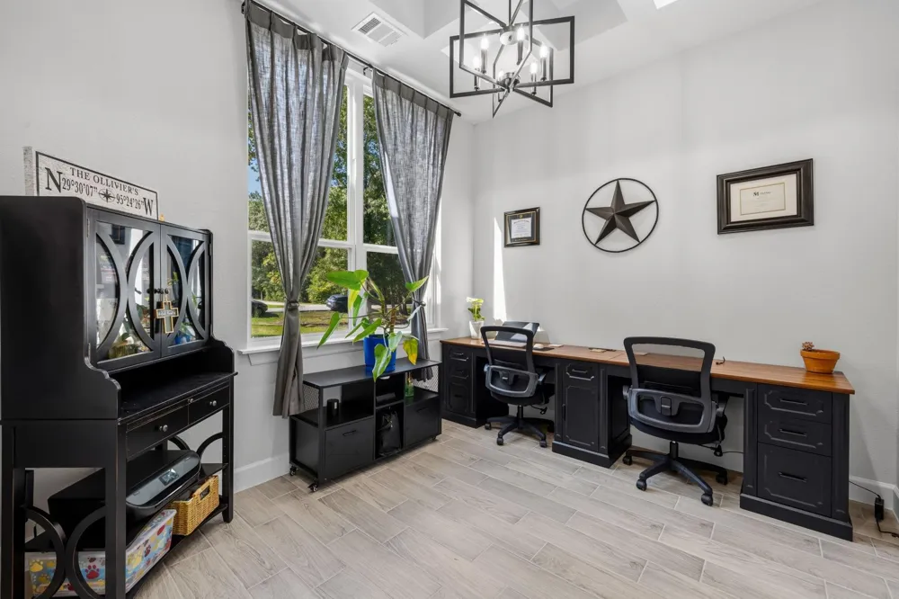 2439 Centurian Circle New Caney, TX 77357