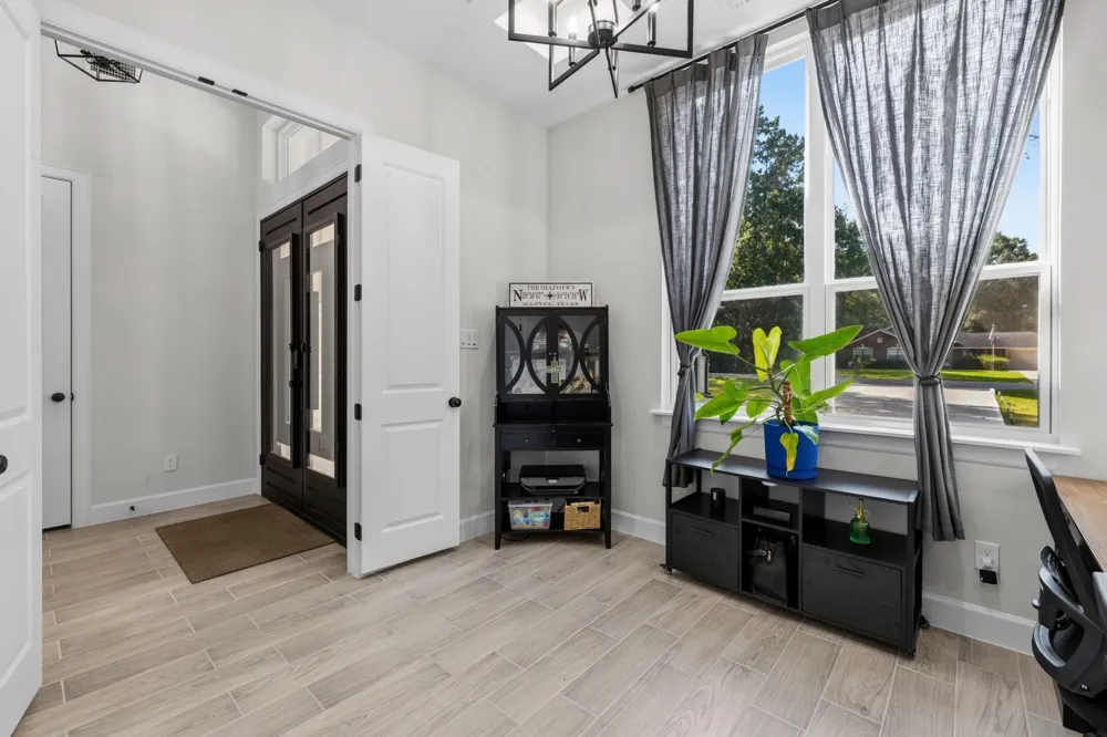 2439 Centurian Circle New Caney, TX 77357