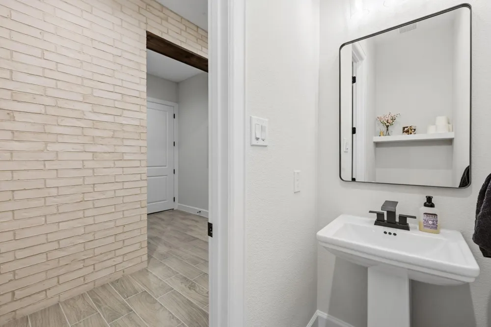 2439 Centurian Circle New Caney, TX 77357