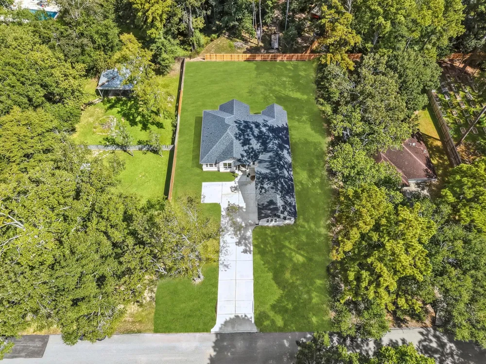 2439 Centurian Circle New Caney, TX 77357