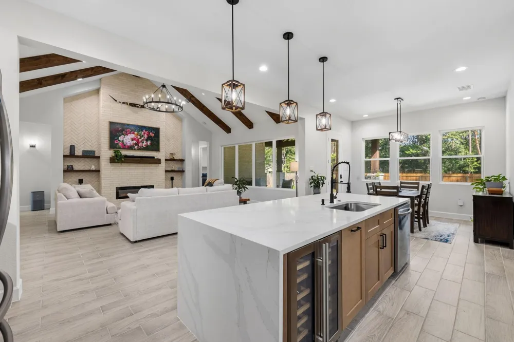 2439 Centurian Circle New Caney, TX 77357