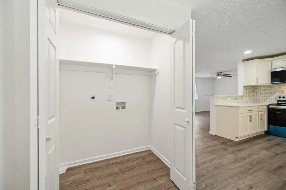 61 Hicks Loop W Cleveland, TX 77328