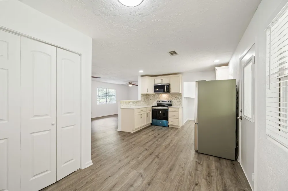 61 Hicks Loop W Cleveland, TX 77328