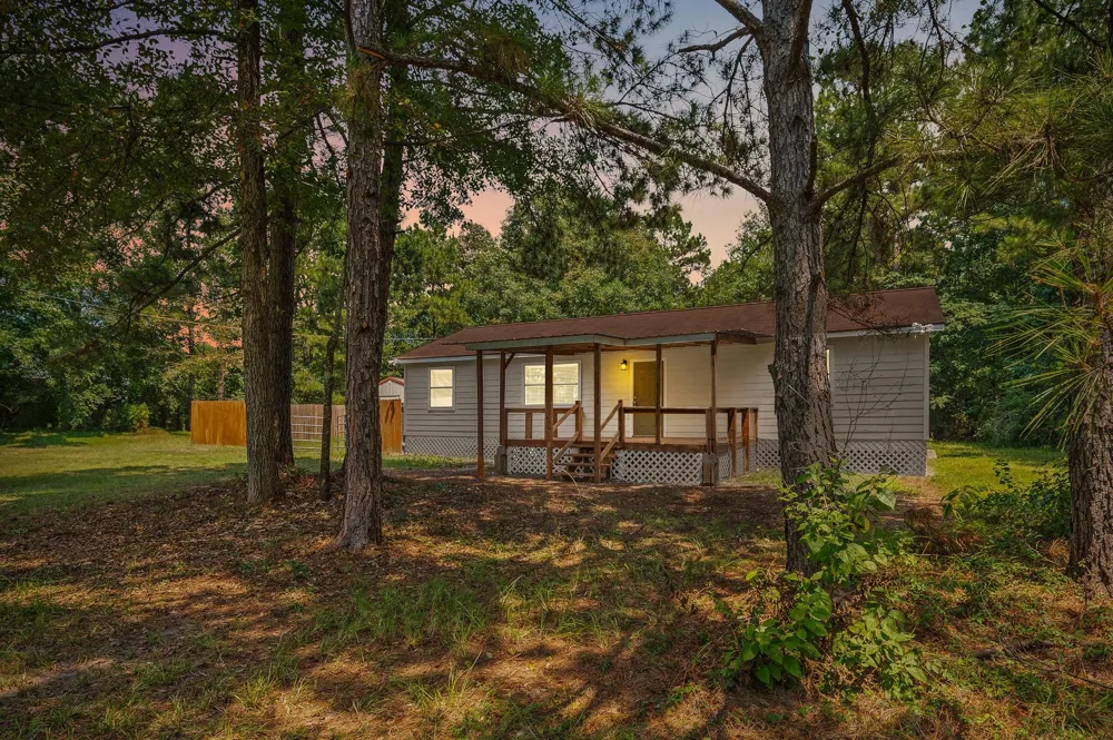 61 Hicks Loop W Cleveland, TX 77328