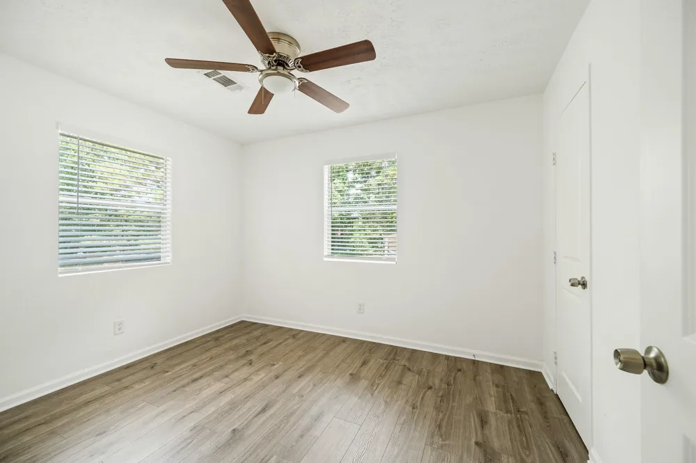 61 Hicks Loop W Cleveland, TX 77328