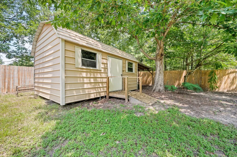 61 Hicks Loop W Cleveland, TX 77328