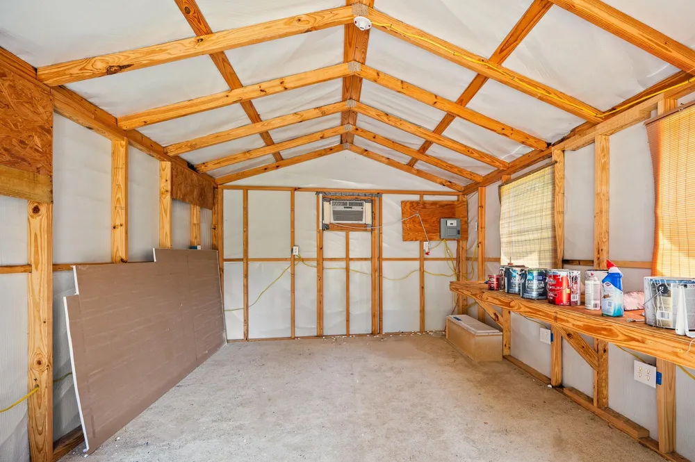 61 Hicks Loop W Cleveland, TX 77328